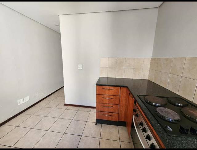 1 BEDROOM PROPERTY TO RENT IN BRAAMFONTEIN